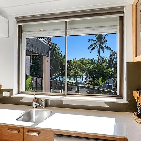 Montipora Unit 3 - In The Heart Of Airlie, Wi-Fi And Netflix Apartment Airlie Beach Exterior photo