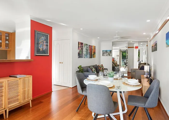 Montipora Unit 3 - In The Heart Of Airlie, Wi-Fi And Netflix
